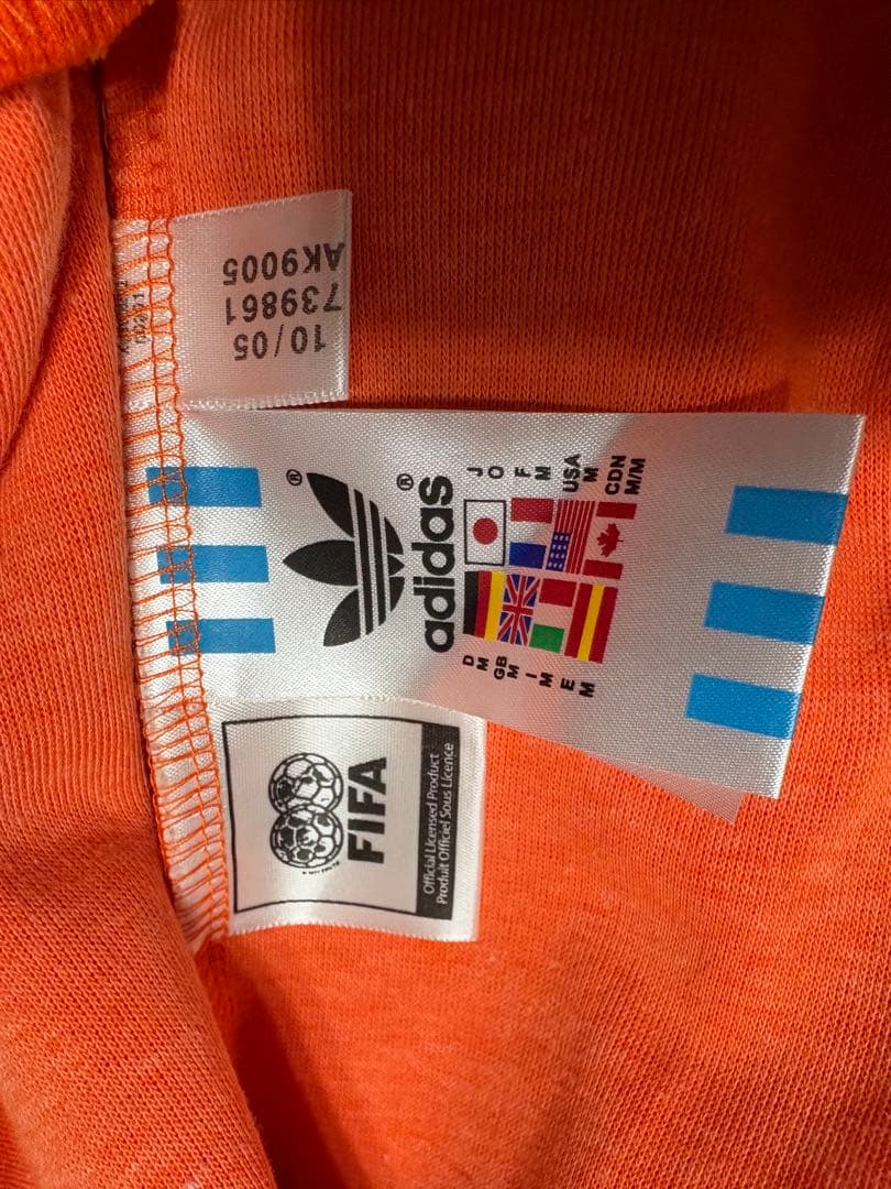 新古品adidas オレンジ　オランダ　トラックジャケット　Mサイズ