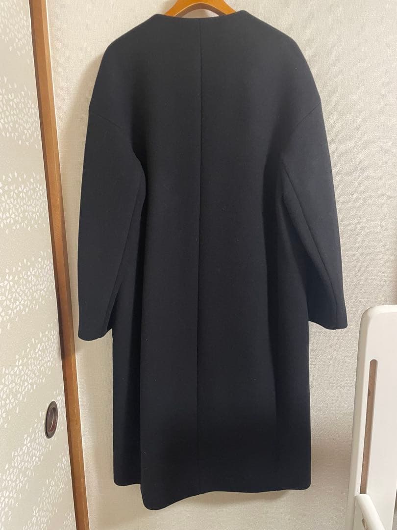 新品Loulou Willoughbyノーカラーコート 黒 人気完売