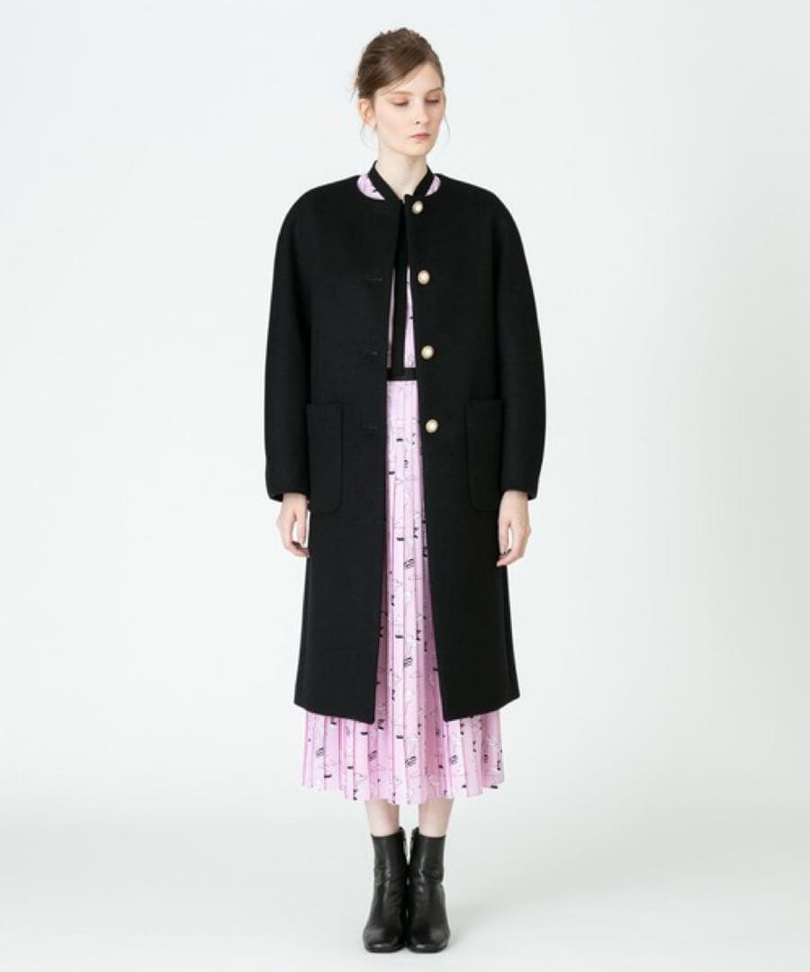 新品Loulou Willoughbyノーカラーコート 黒 人気完売