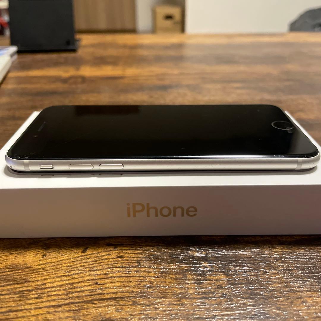 【画面割れ】iPhoneSE3 128GB スターライト