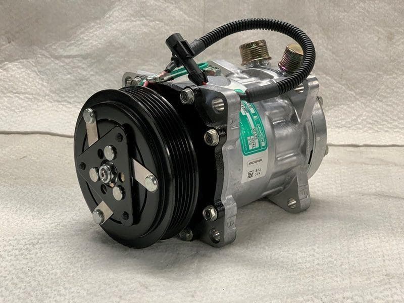 フェラーリ F355用 エアコンコンプレッサー 未使用新品