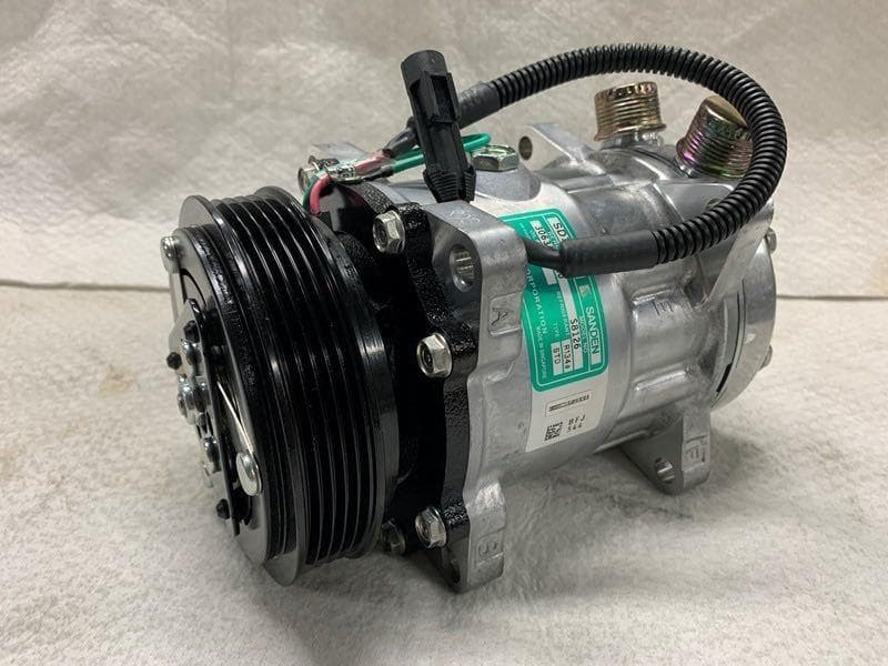 フェラーリ F355用 エアコンコンプレッサー 未使用新品