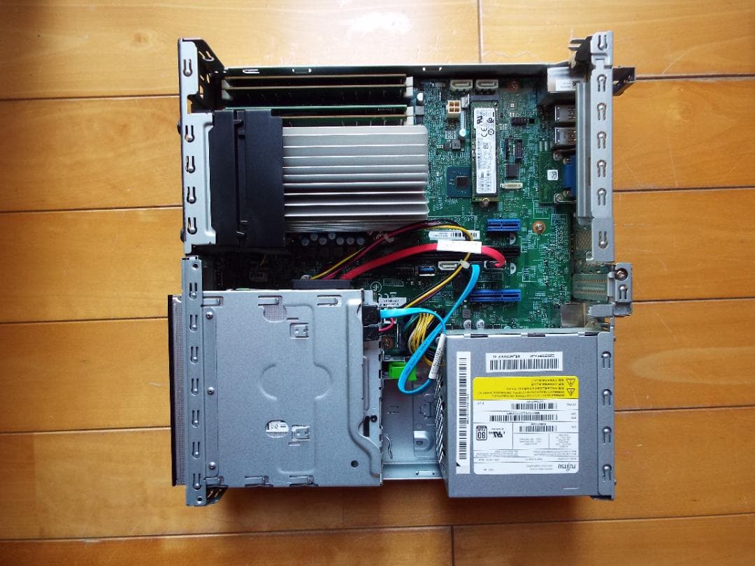 Windowsデスクトップ ESPRIMO D7011/GX i5-10505 32G SSD512G+HD