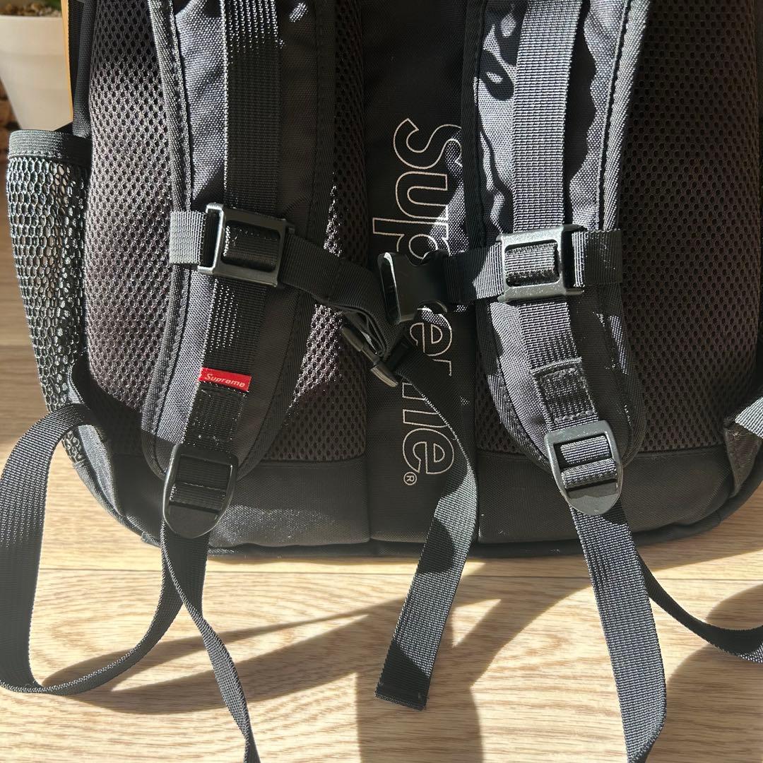 【1ヶ所裂けあり】Supreme メッシュバックパック ブラック