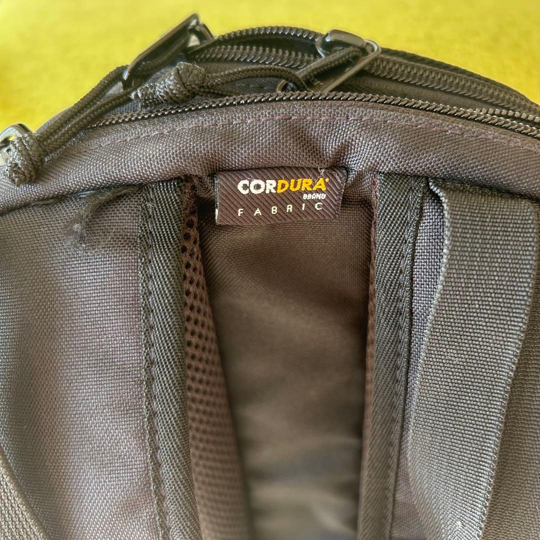 【1ヶ所裂けあり】Supreme メッシュバックパック ブラック