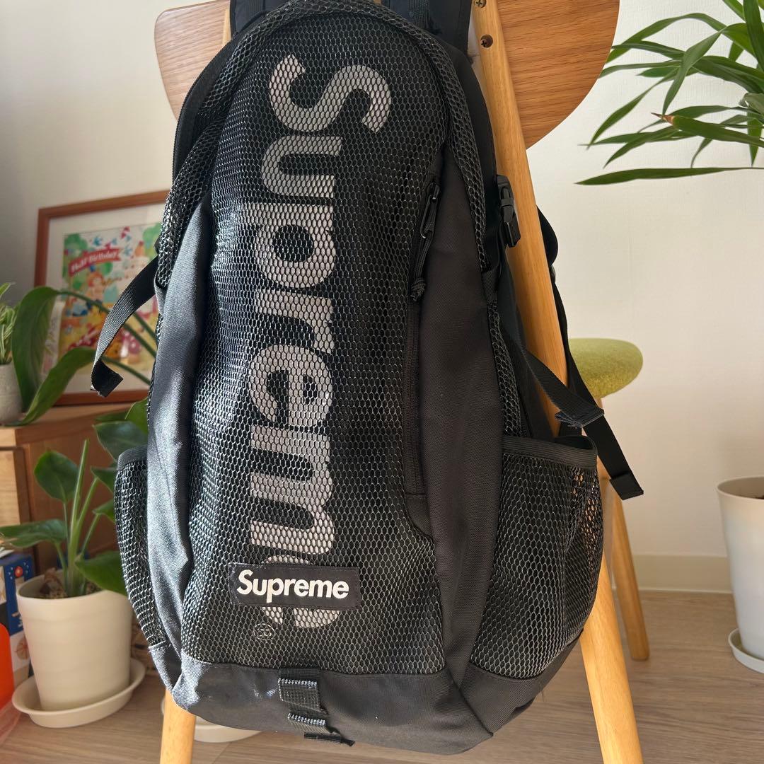 【1ヶ所裂けあり】Supreme メッシュバックパック ブラック