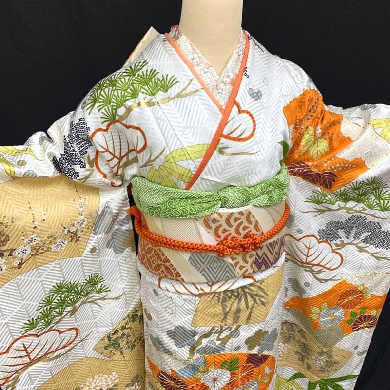 512z5〇京都呉服屋 夷川しめだ 中振袖 地紋 松竹梅 白〇成人式 結婚式