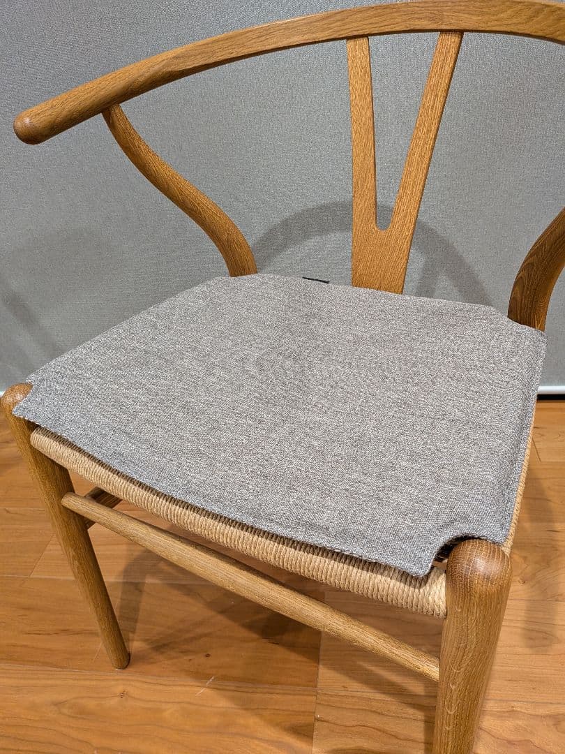 ch24専用シートクッション　Yチェア　カールハンセン　Molly2 モリー