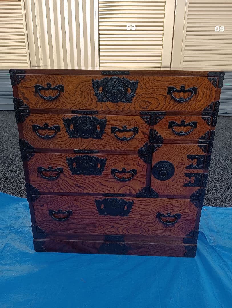 引き取り限定　岩谷堂箪笥　時代箪笥　さいたま市緑区