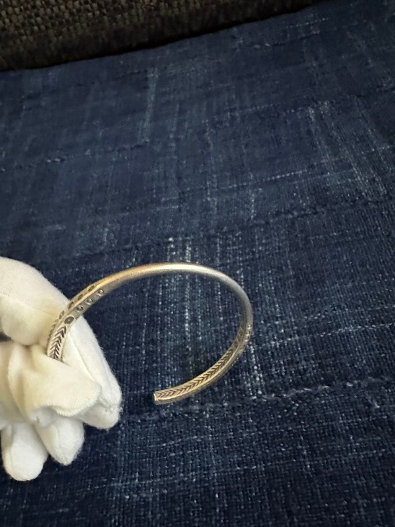 12カレン族、首長族、カレンシルバー、純銀、タイ　チャトチャックマーケット