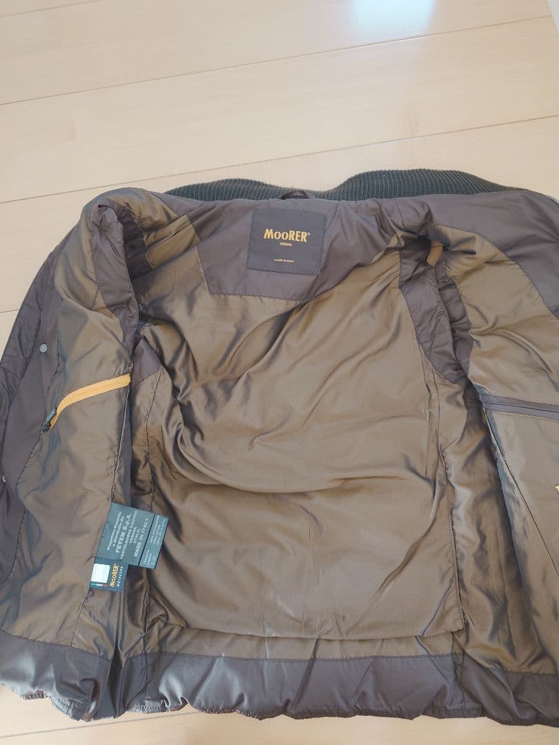 ムーレー　MooRER ダウンベスト