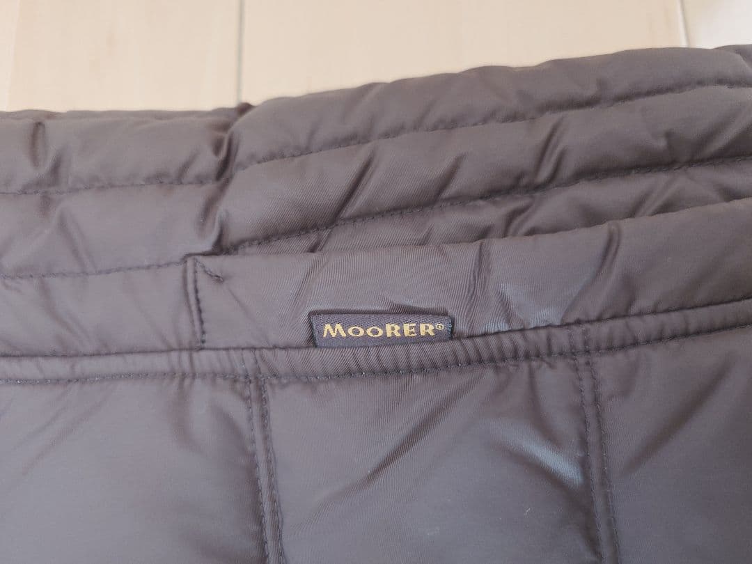ムーレー　MooRER ダウンベスト