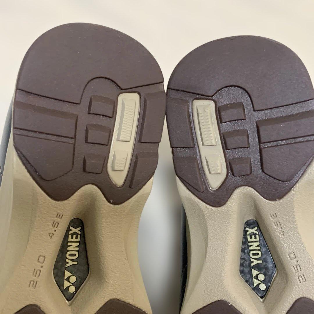 新品　YONEX ウォーキングシューズ　パワークッション　ワイドサイズ4.5E