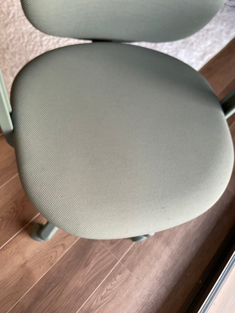 新品！イトーキ　サリダ　グリーン