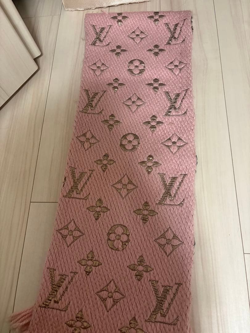 ヴィトンのマフラー