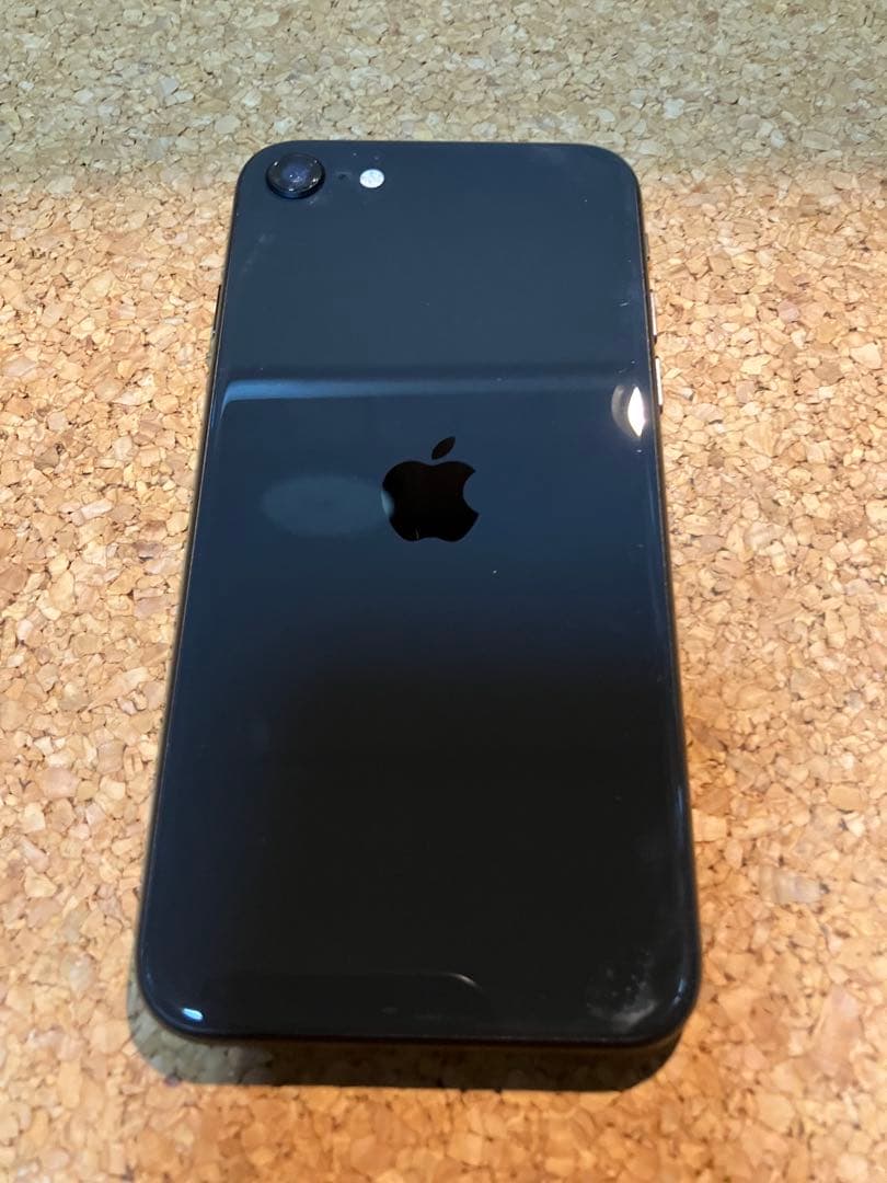 iPhone SE 第２世代 SE2 64GB ブラック
