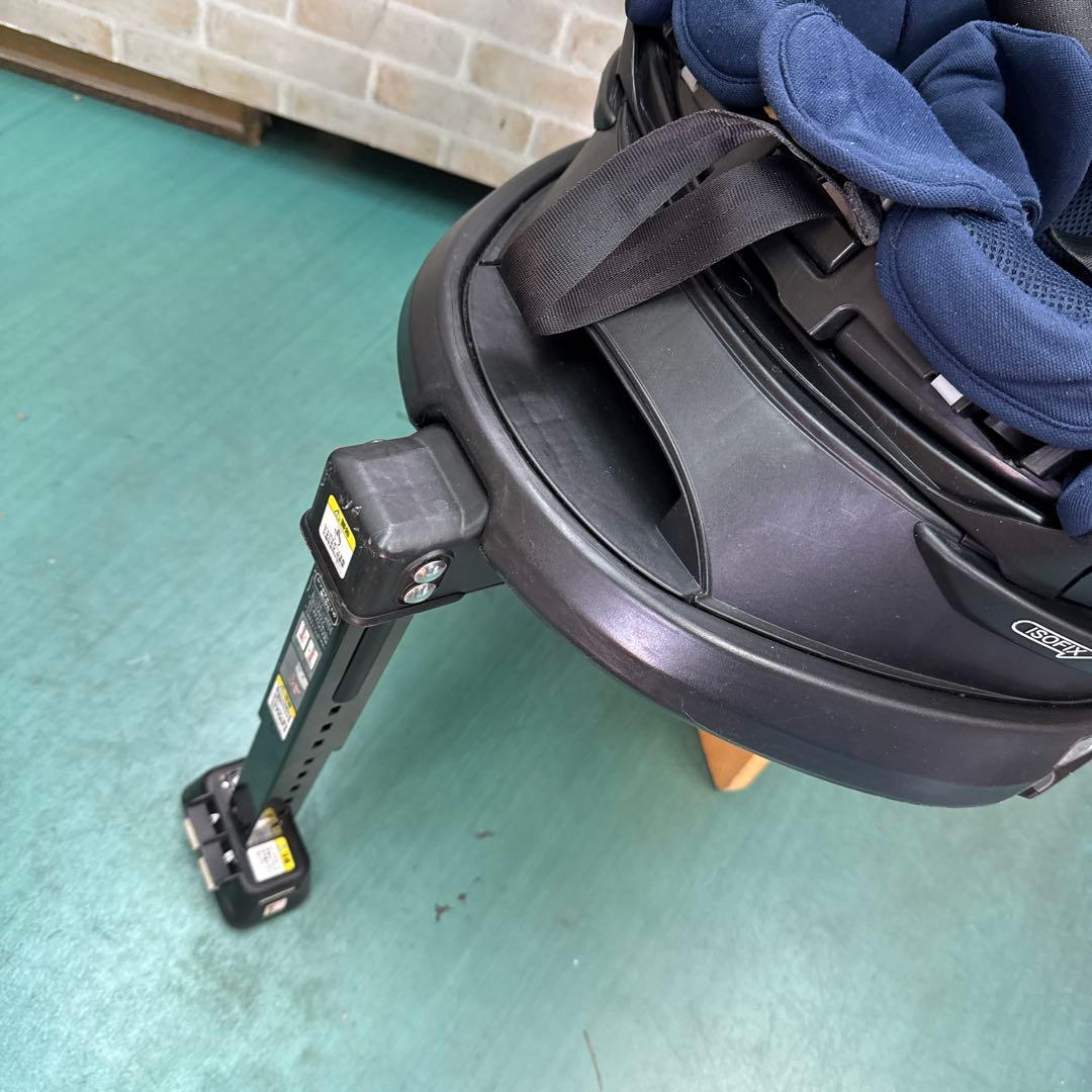 アップリカ　チャイルドシート ディアターン　回転　isofix 新生児から