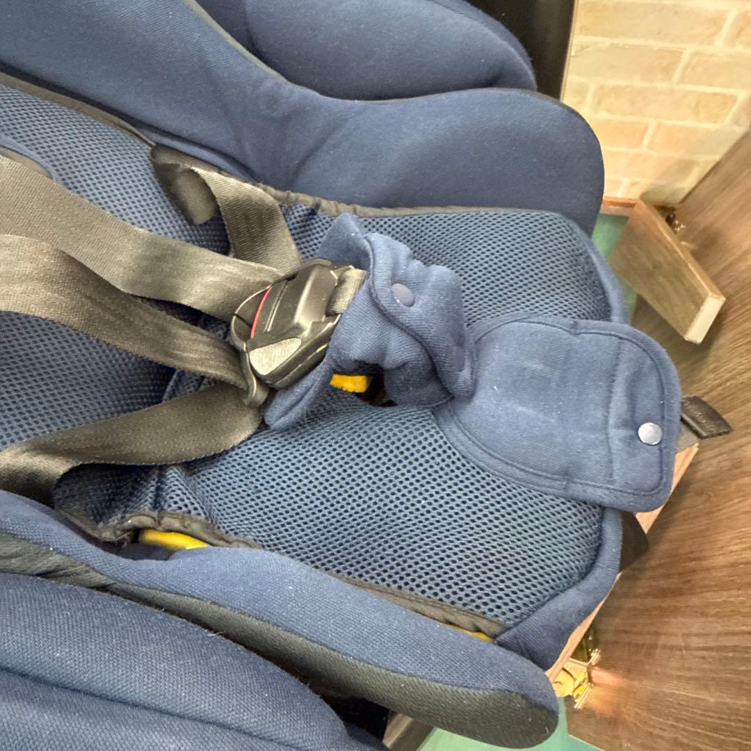 アップリカ　チャイルドシート ディアターン　回転　isofix 新生児から