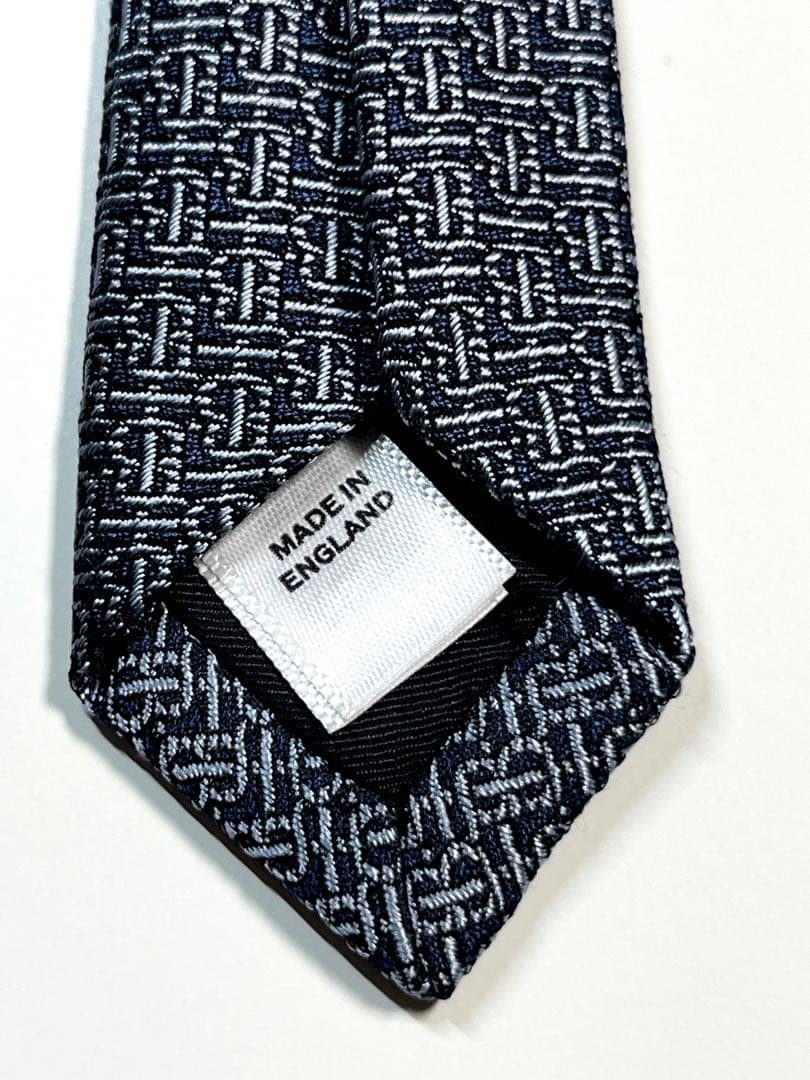 希少✨極美品✨BURBERRY バーバリー　ネクタイ　TBロゴ 現行