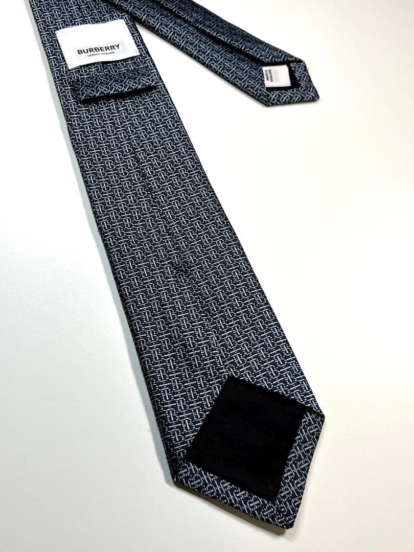 希少✨極美品✨BURBERRY バーバリー　ネクタイ　TBロゴ 現行