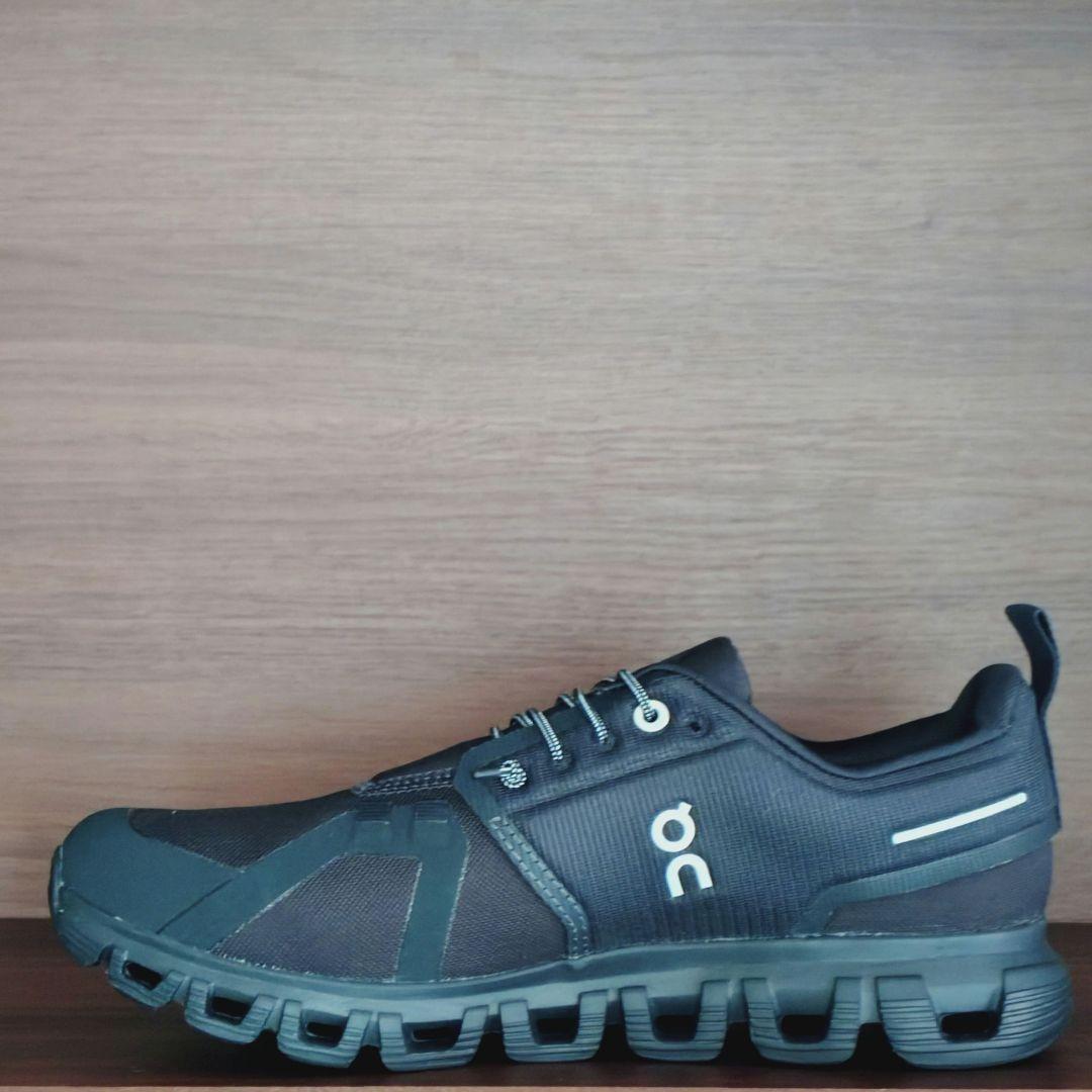 ON/オン Cloud6 WP 女性向け24.0〜25.0 説明欄必読 未使用品