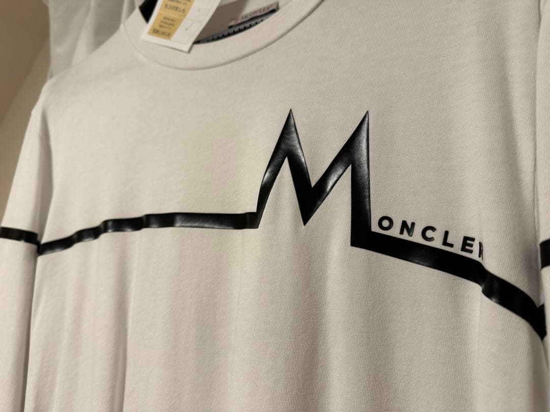 MONCLER ホワイト クリーニング済　長袖　ロンT モンクレール　サイズＭ