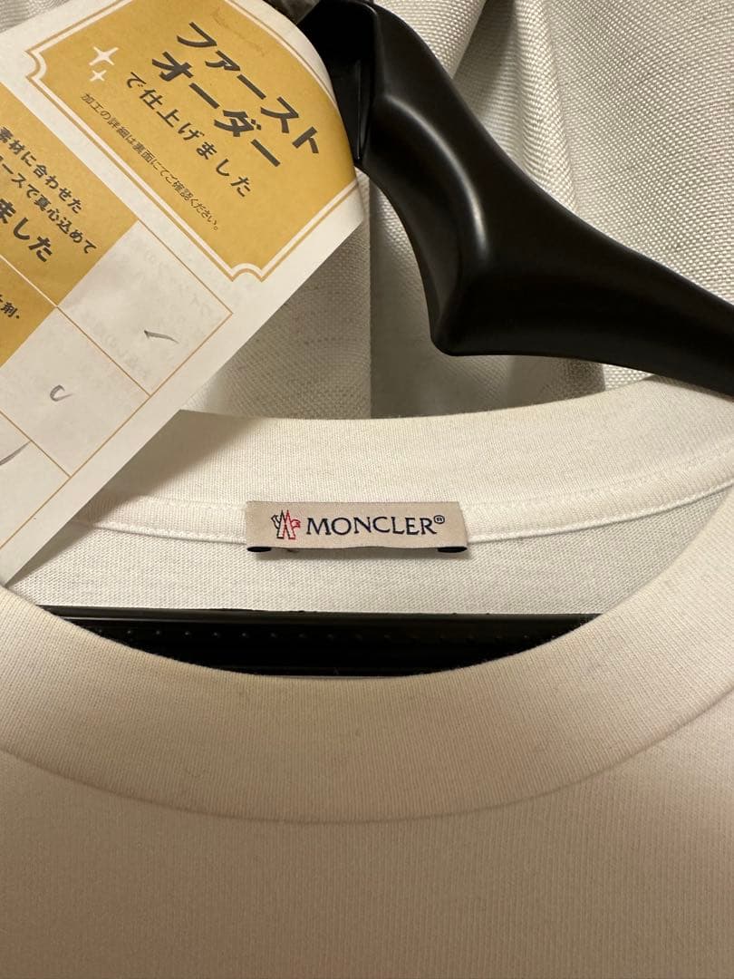 MONCLER ホワイト クリーニング済　長袖　ロンT モンクレール　サイズＭ