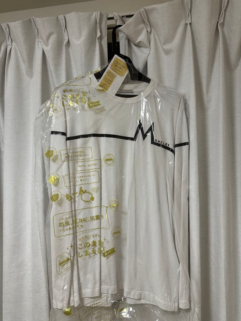 MONCLER ホワイト クリーニング済　長袖　ロンT モンクレール　サイズＭ