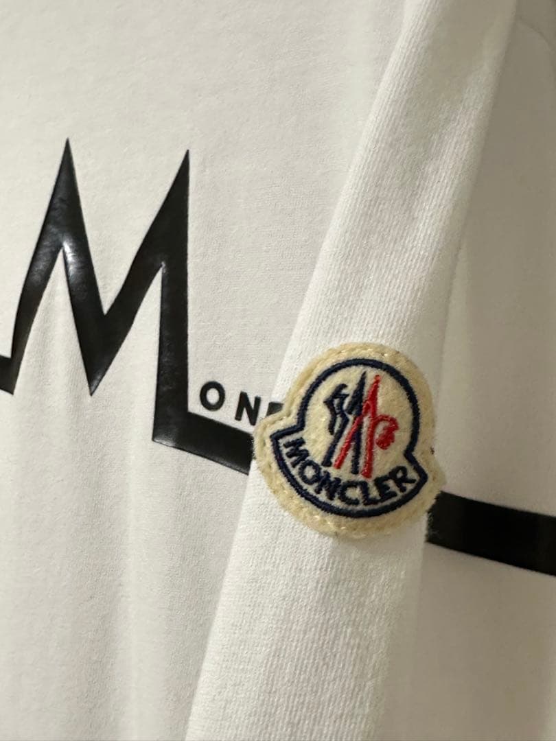 MONCLER ホワイト クリーニング済　長袖　ロンT モンクレール　サイズＭ