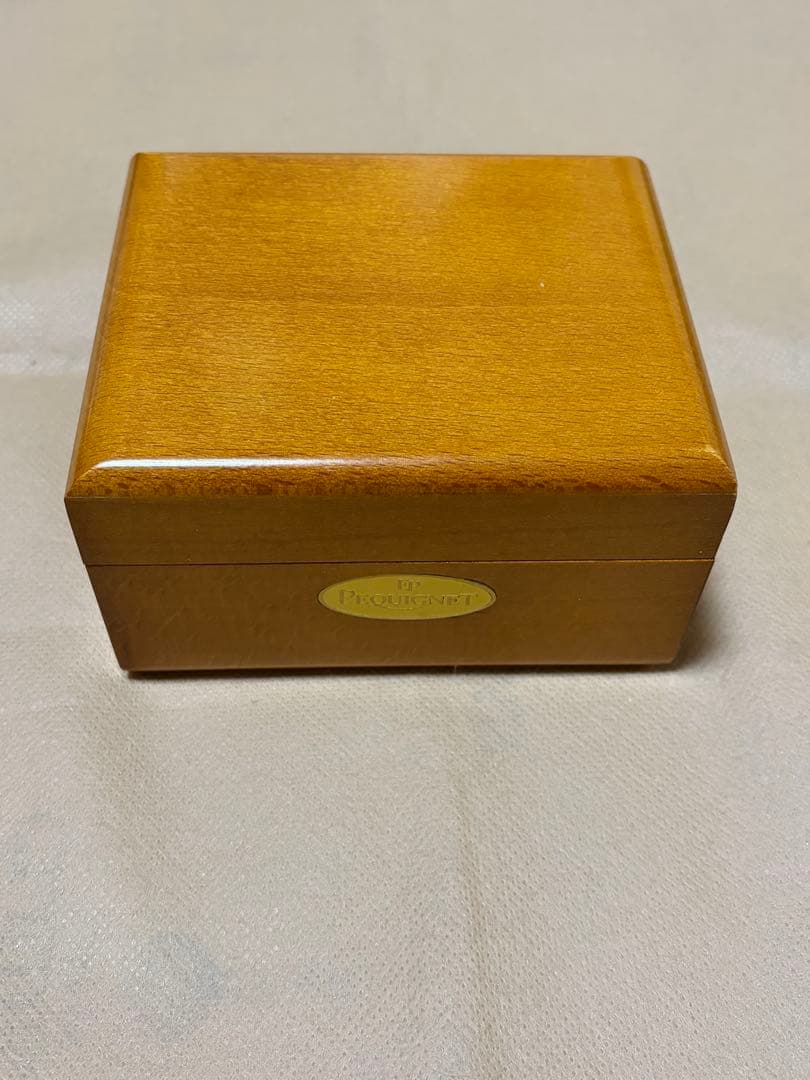 PEQUIGNET レディース 時計