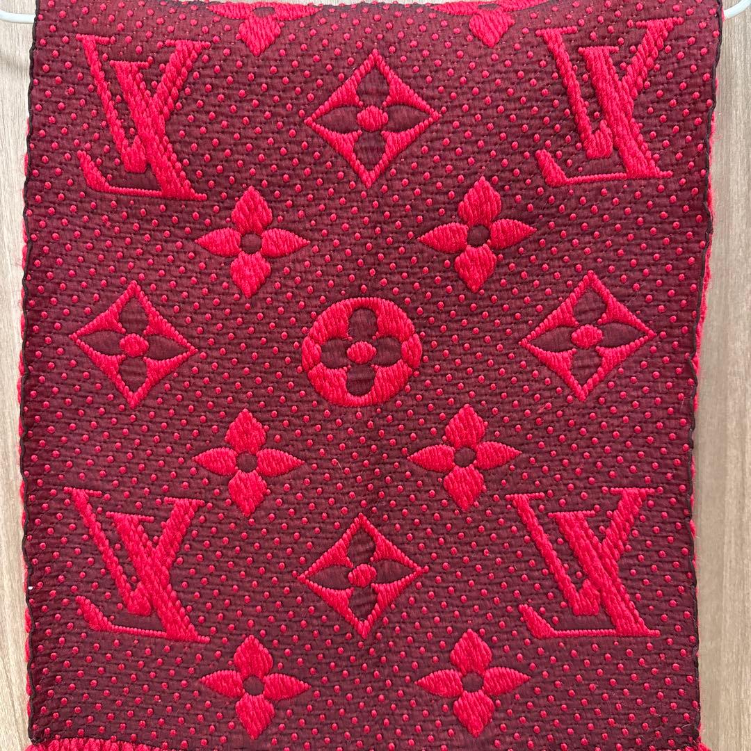 ルイ・ヴィトン レッド モノグラム マフラー