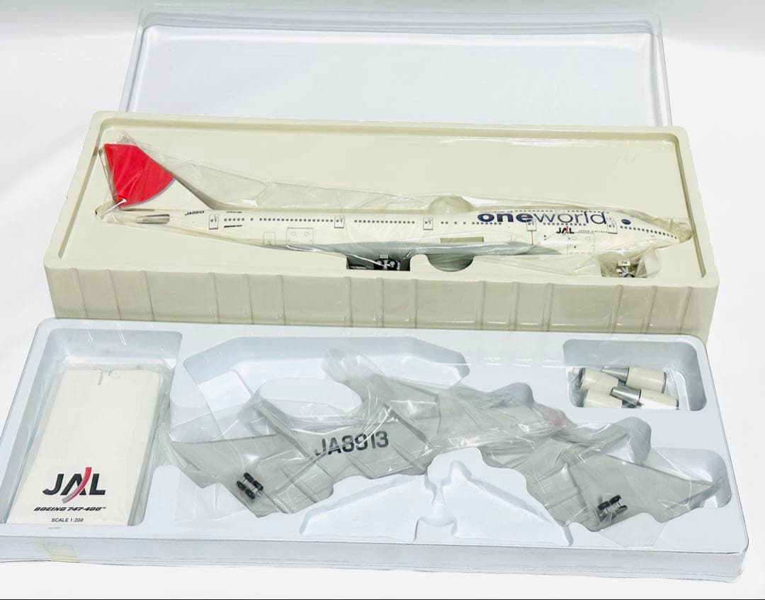 JALUX 1/200 B747-400 JAL one world塗装
