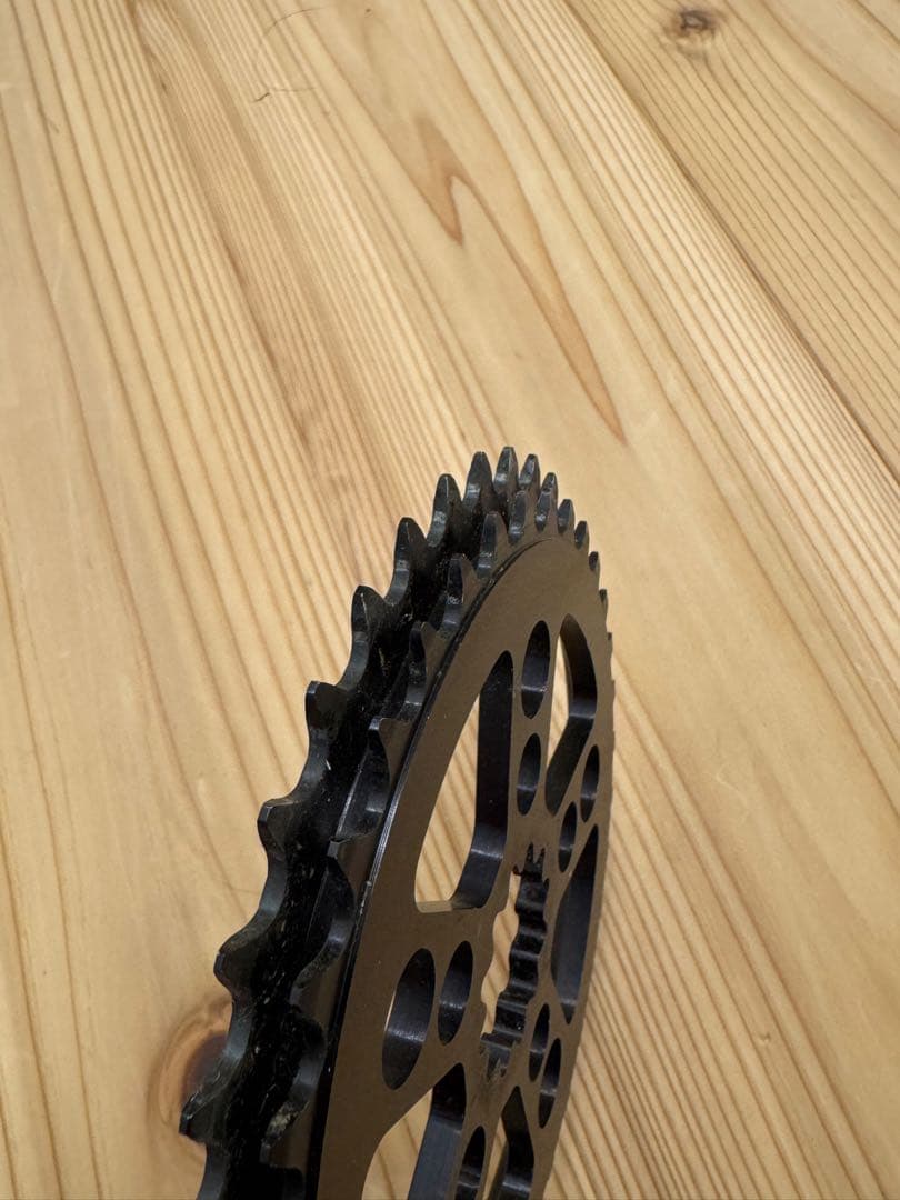 ホワイトインダストリーズ ダブル·ダブル チェーンリング 38/35T