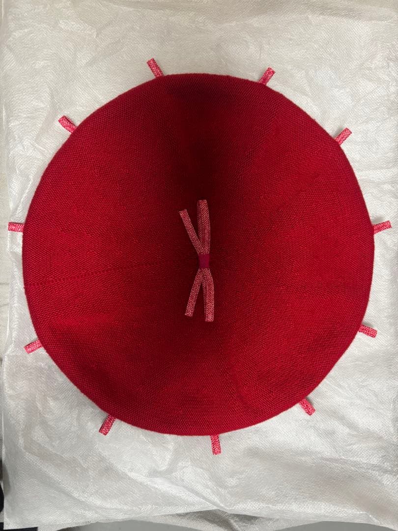 バラ色の帽子　ベレー帽　赤　BaraironoBoushi