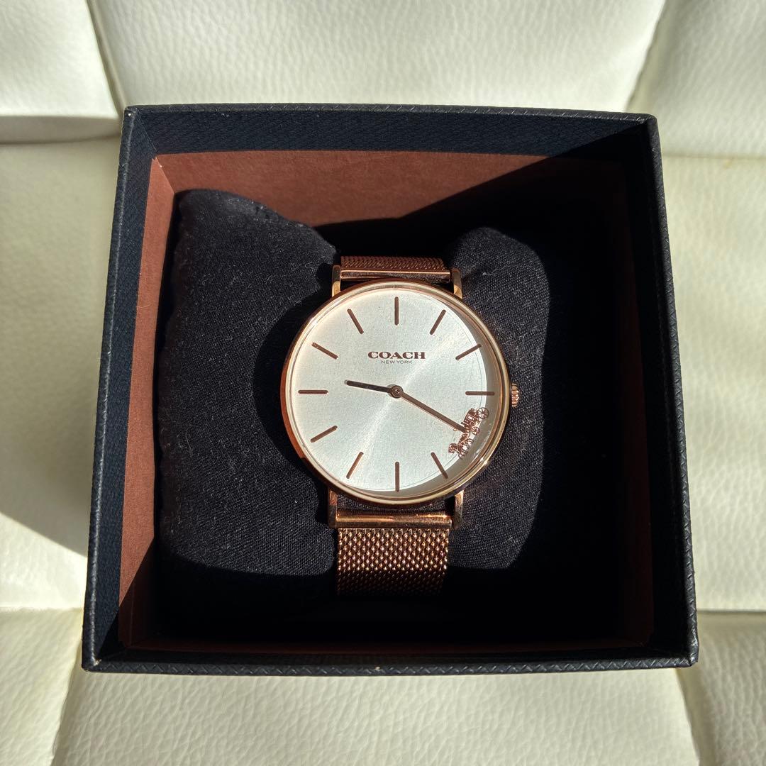 【未使用品】COACH レディース腕時計 ローズゴールド　プレゼントにも！