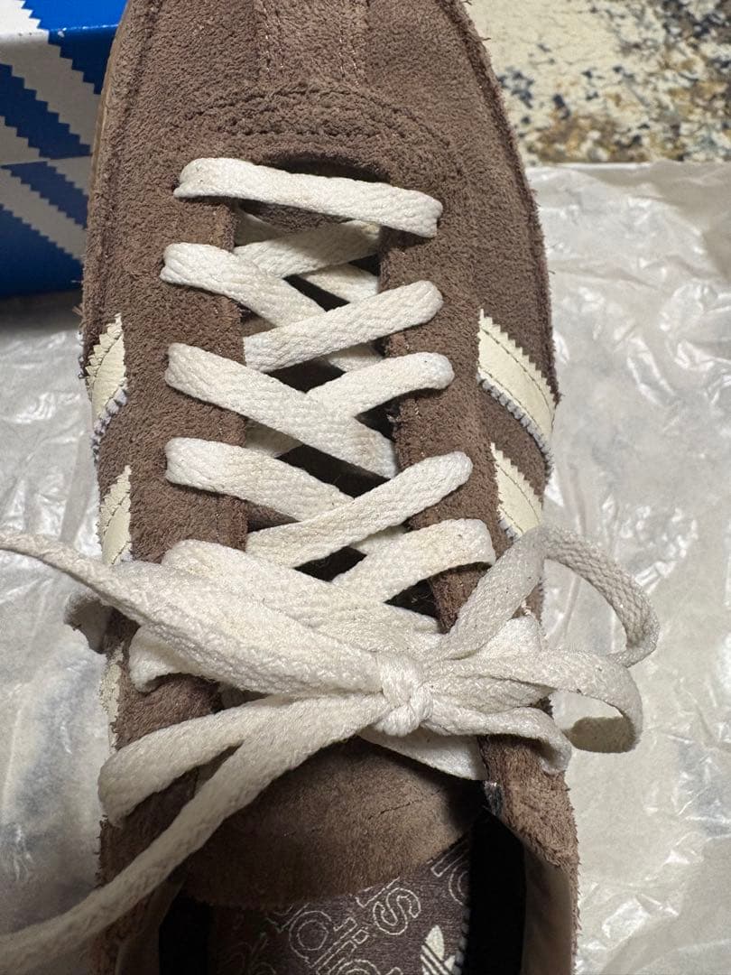 靴 adidas SPEZIAL 22.5cm