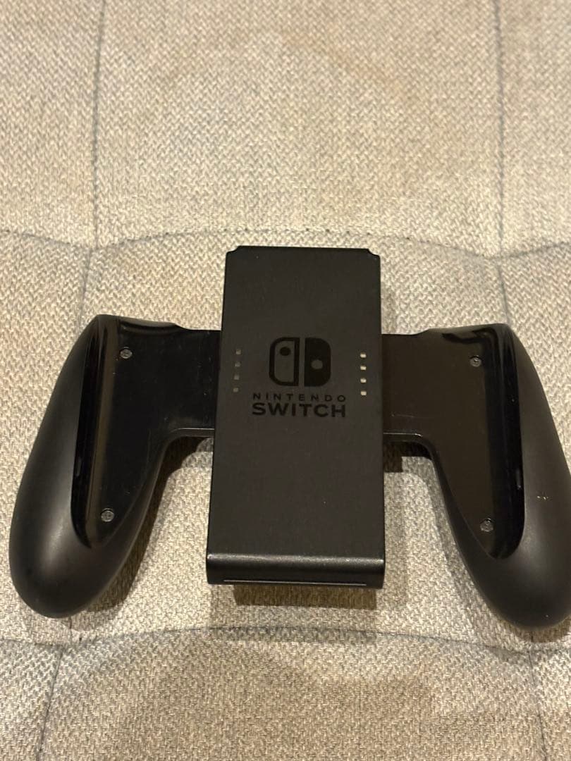 Nintendo Switch 本体 グリーン/ピンク　⚠️ネジ欠損有り(写真)