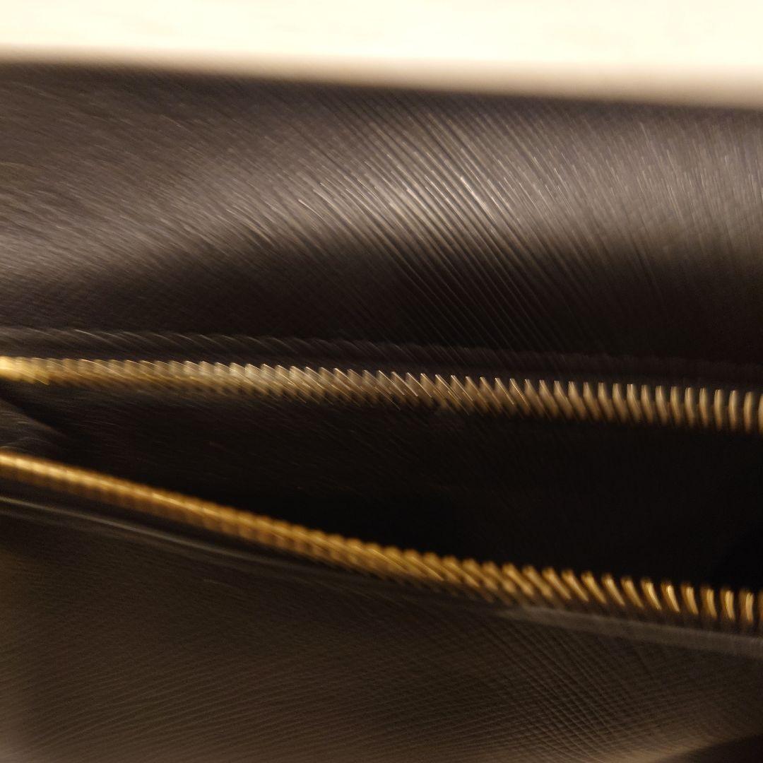 PRADA サフィアーノ ブラックレザー 長財布