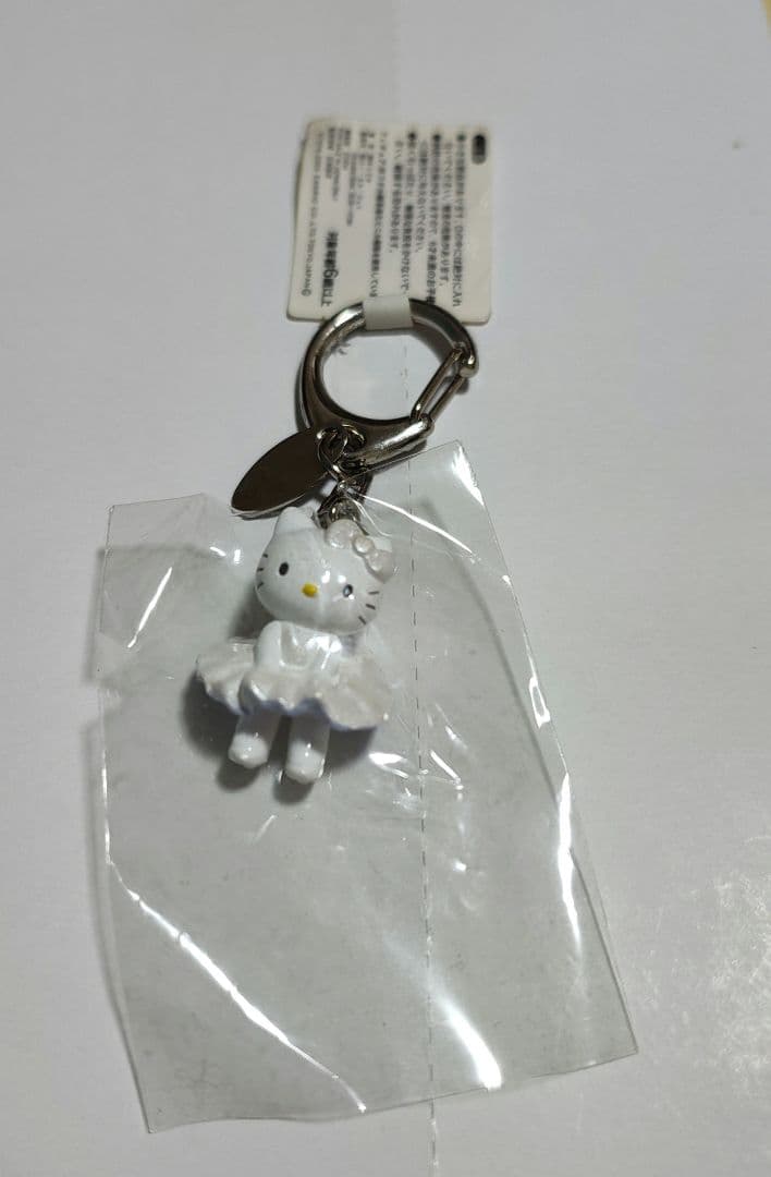 新品タグ付きマリリンモンローキティ 根付　レア　USJ　キーホルダー