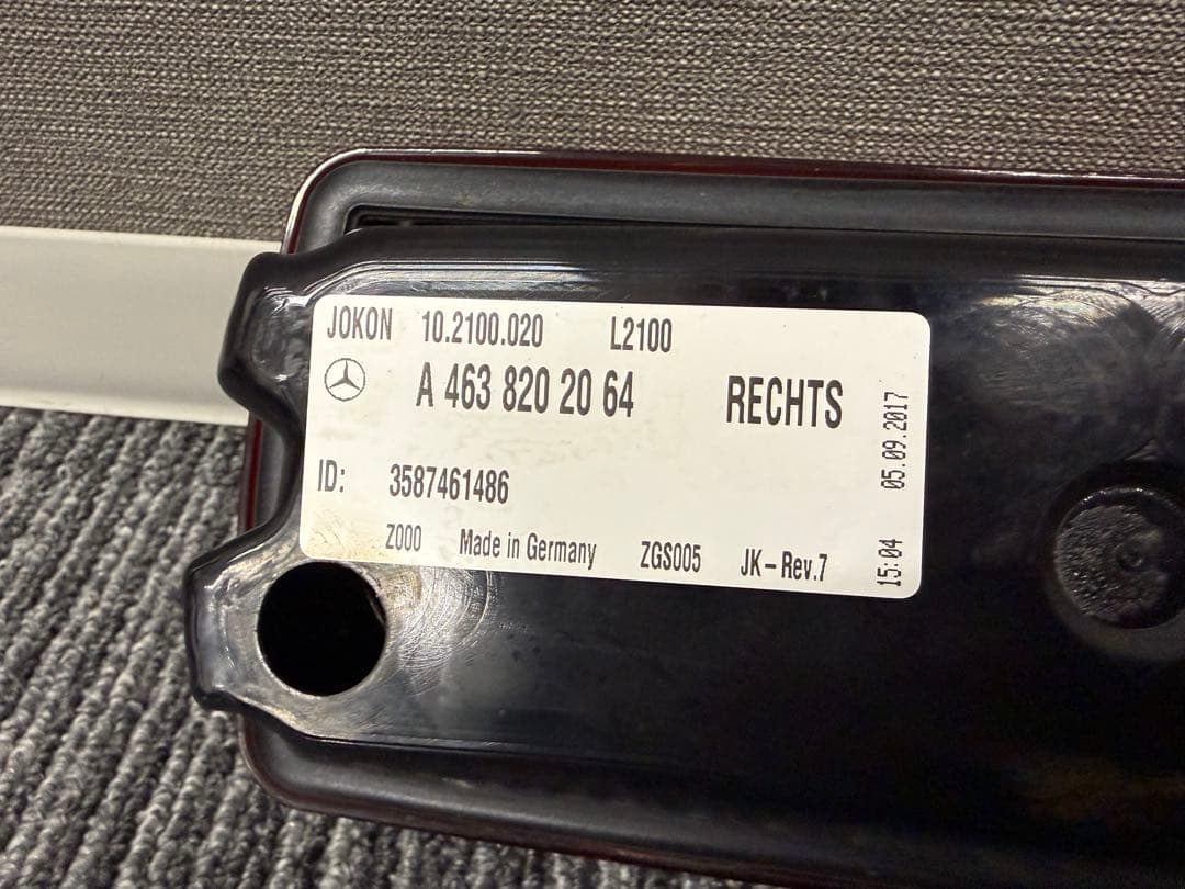 メルセデスベンツ W463後期 Gクラス純正テールライト