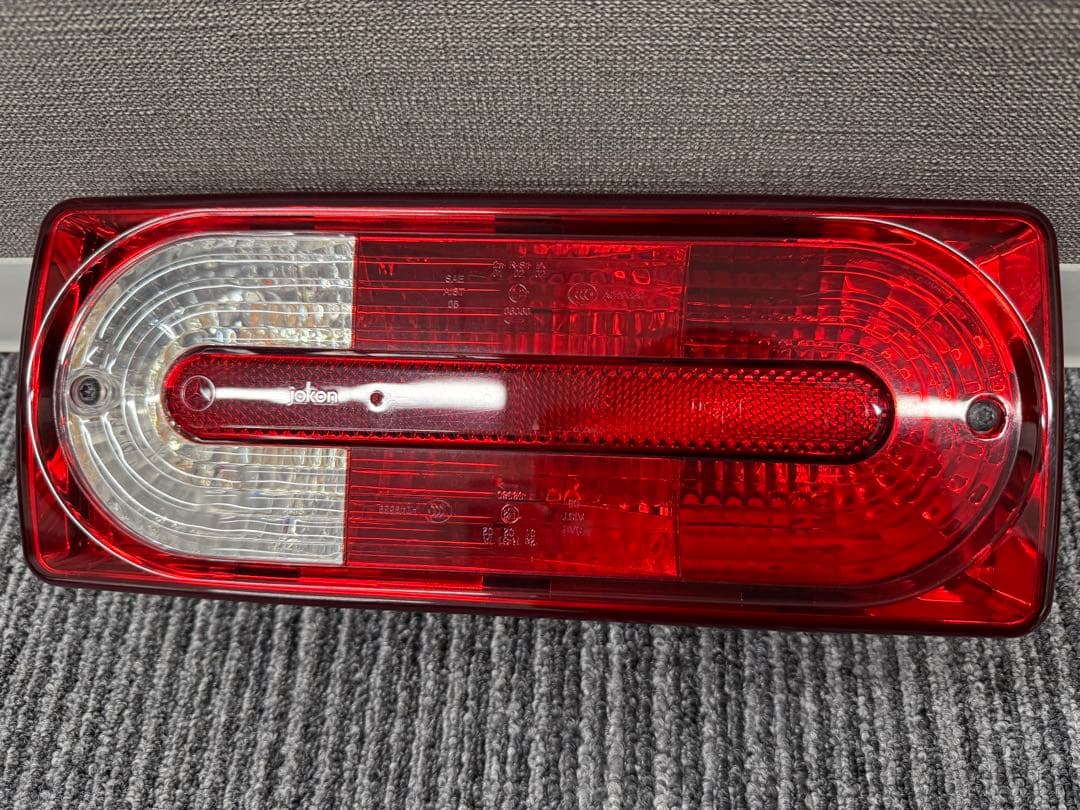 メルセデスベンツ W463後期 Gクラス純正テールライト