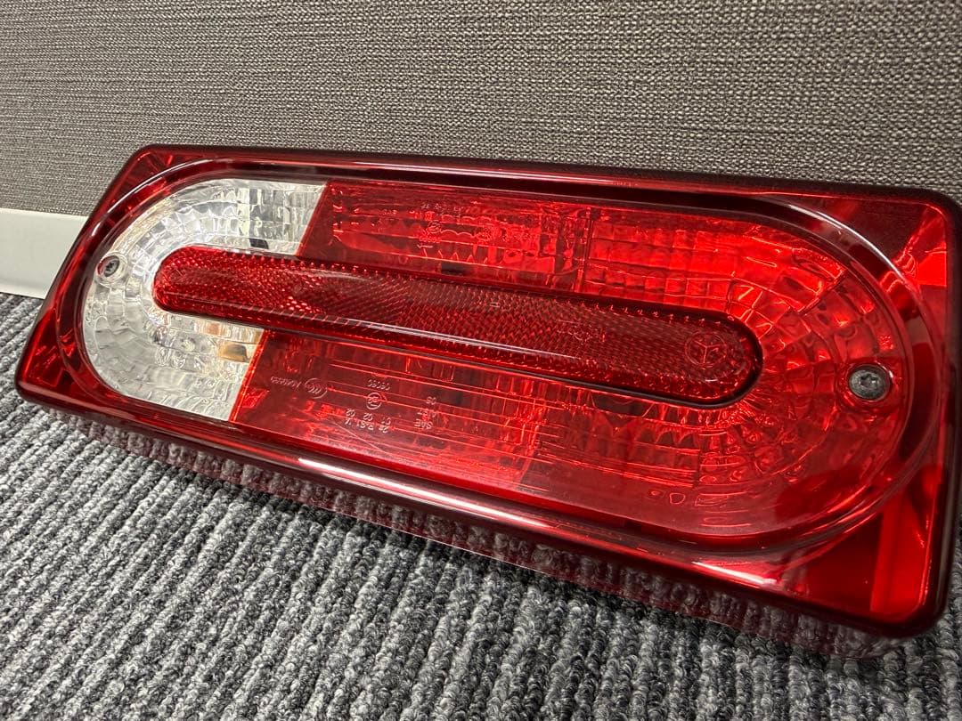 メルセデスベンツ W463後期 Gクラス純正テールライト
