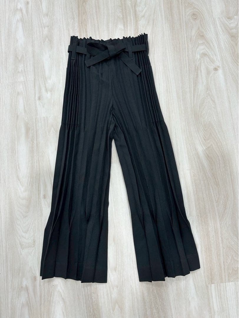 ME ミーイッセイミヤケ ボドム ズボン