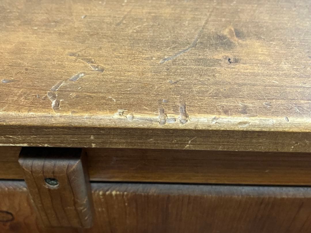 【カントリー調家具】 コーナーキャビネット／テレビ台