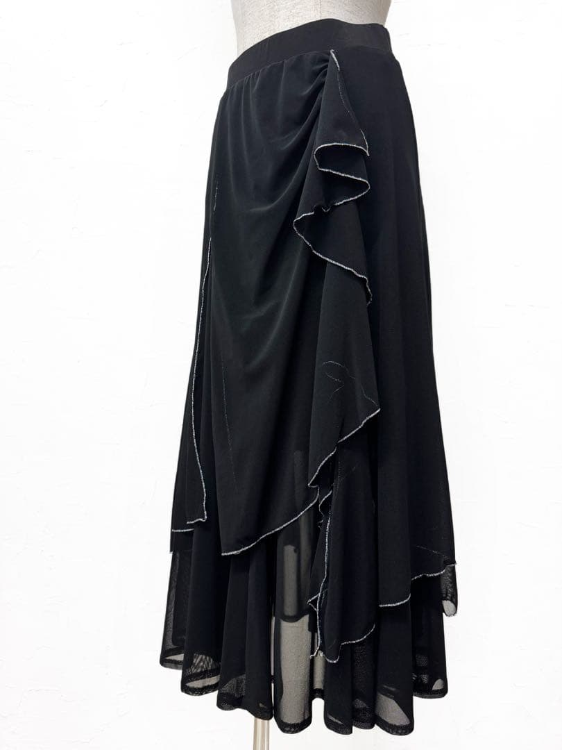 【軽やか】新品　シルバーラメステッチフリル　デザインロングスカートｍ203