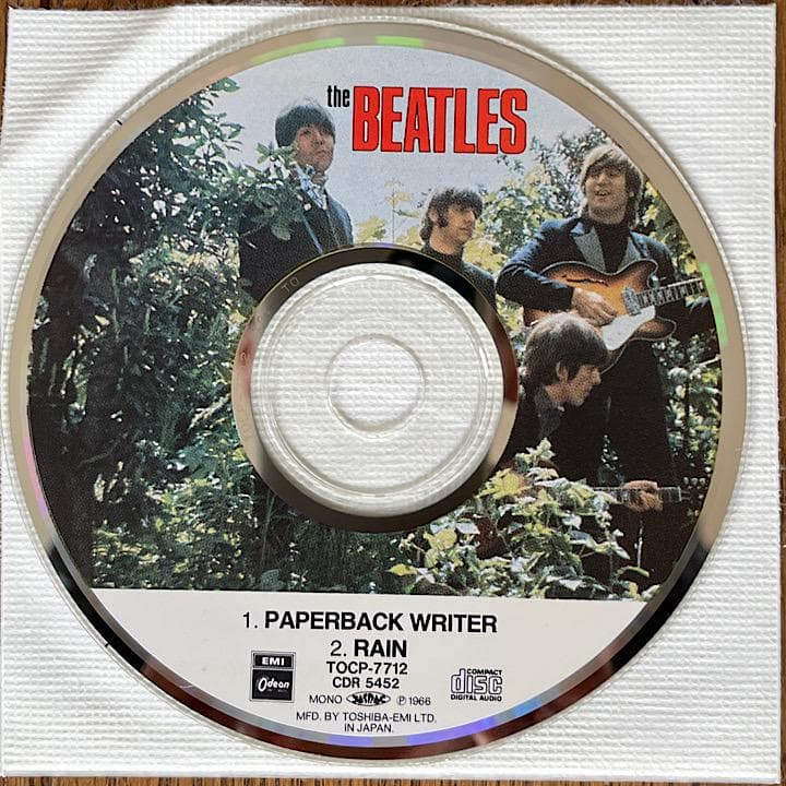 ★新品同様　★ザ・ビートルズ・CDシングル・コレクション