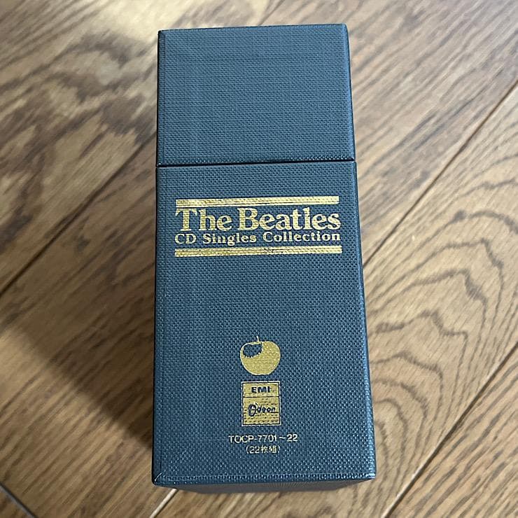 ★新品同様　★ザ・ビートルズ・CDシングル・コレクション