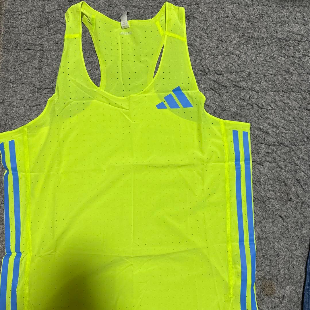 adidas 蛍光イエロー ランシャツ ランパン 値下げ⭕️