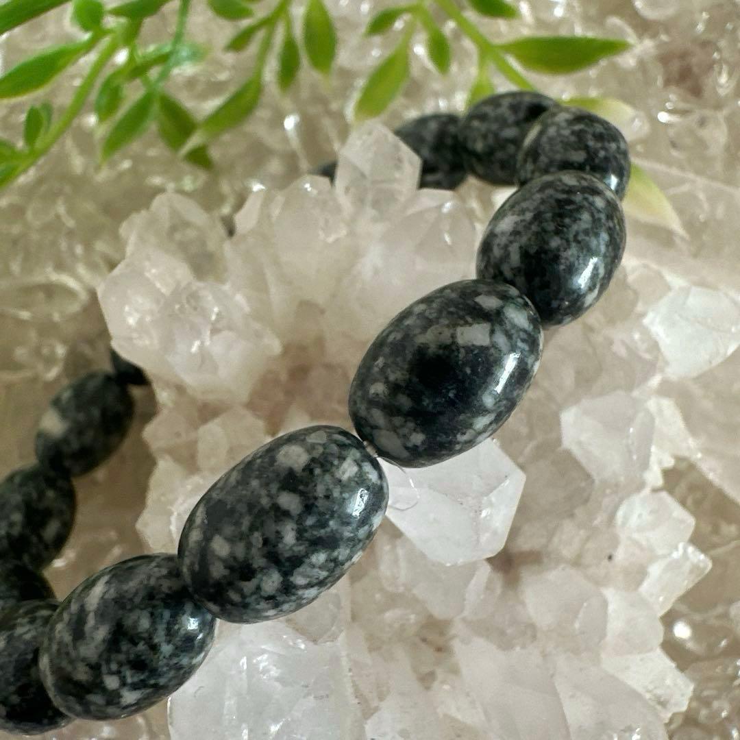 遠野霊石　高波動石　感謝の石　珍しいオーバルブレスレット　楕円形スピリチュアル