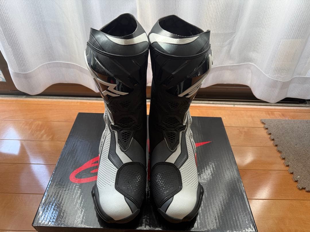 Alpinestars Supertech R ブーツ